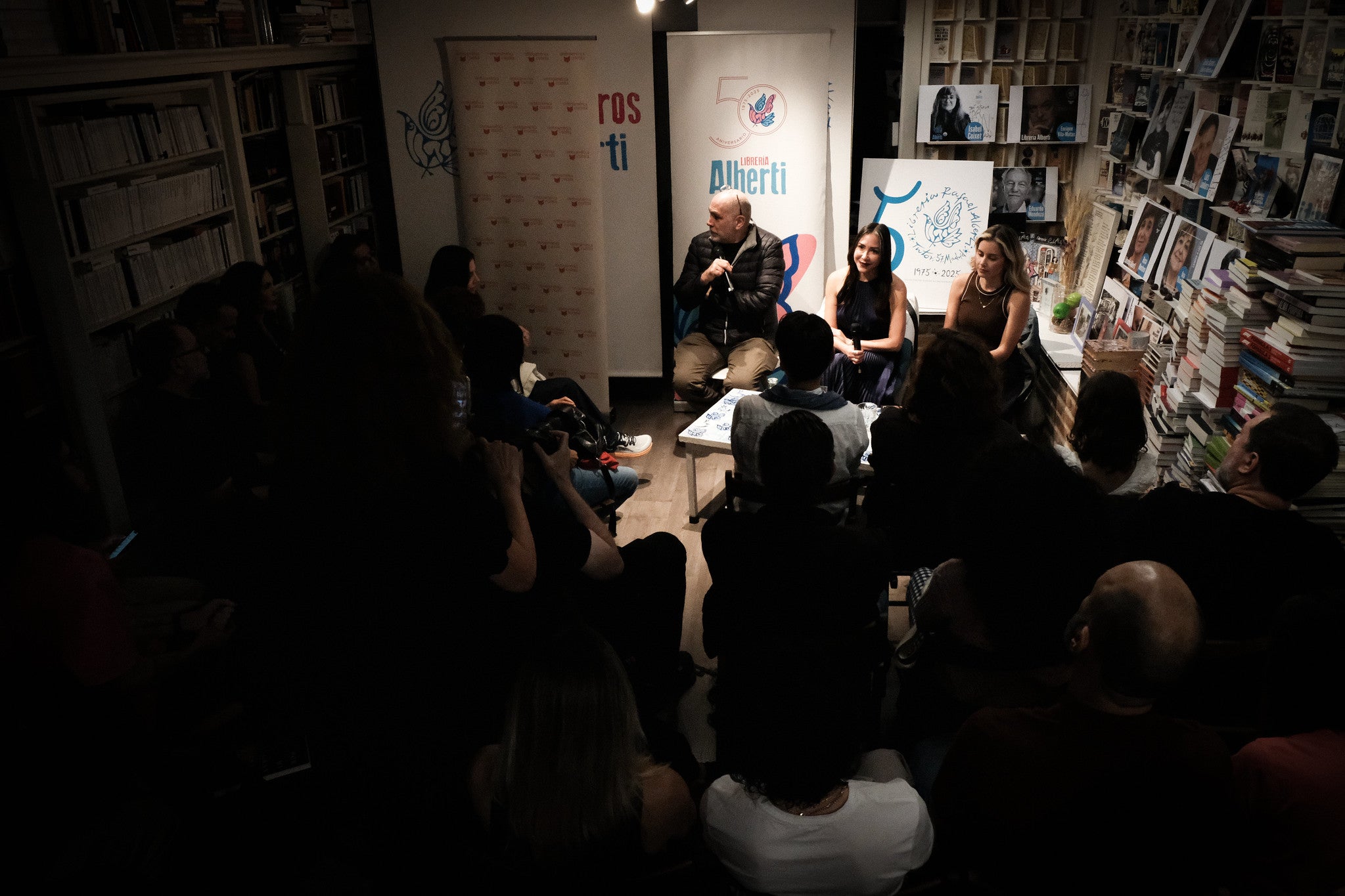 Ligia Urroz presenta libro en CAC25 en Madrid